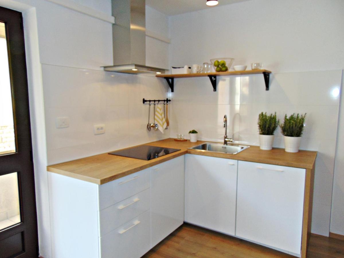 Apartments Glam โปเรช ภายนอก รูปภาพ