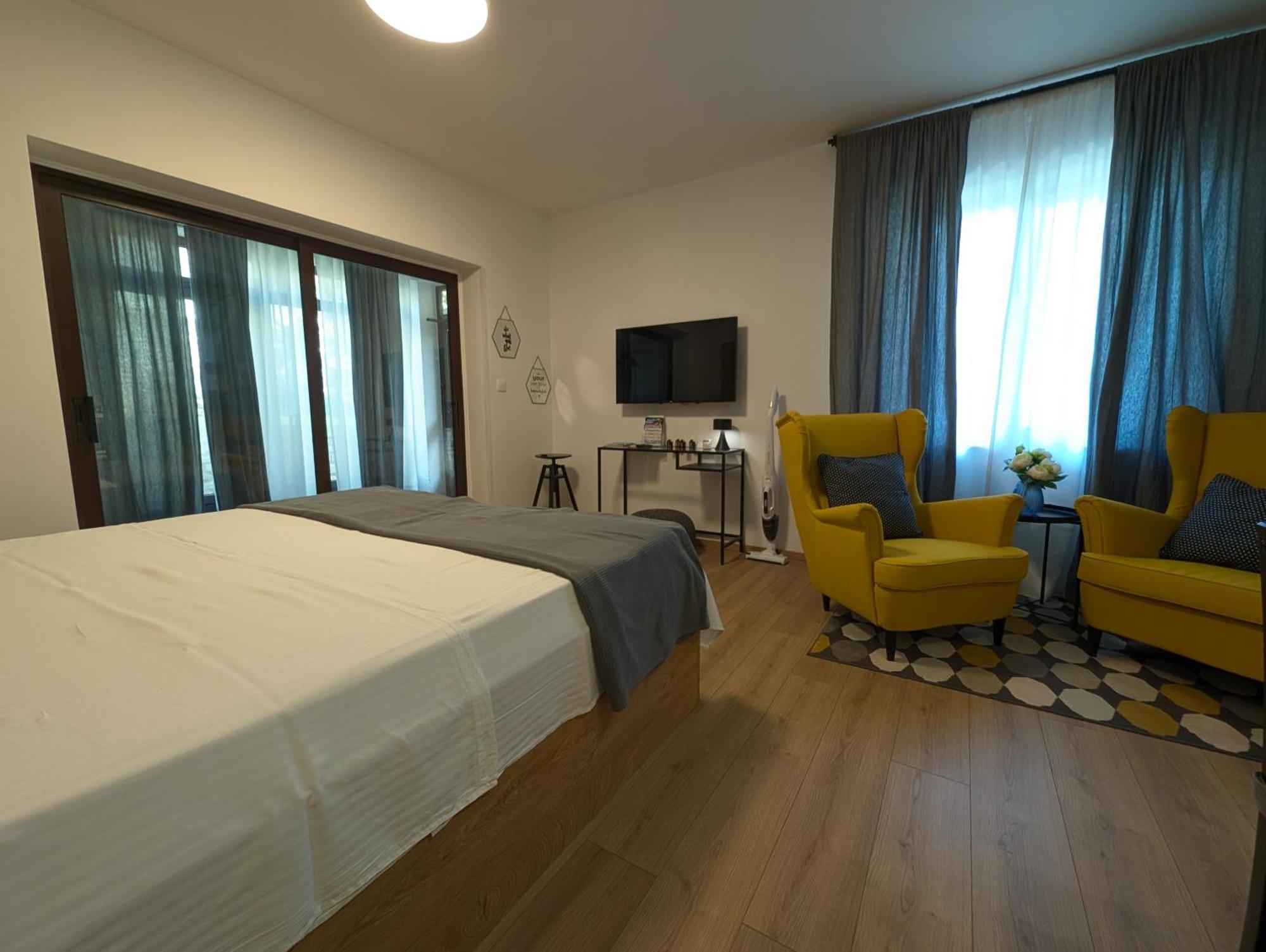 Apartments Glam โปเรช ภายนอก รูปภาพ