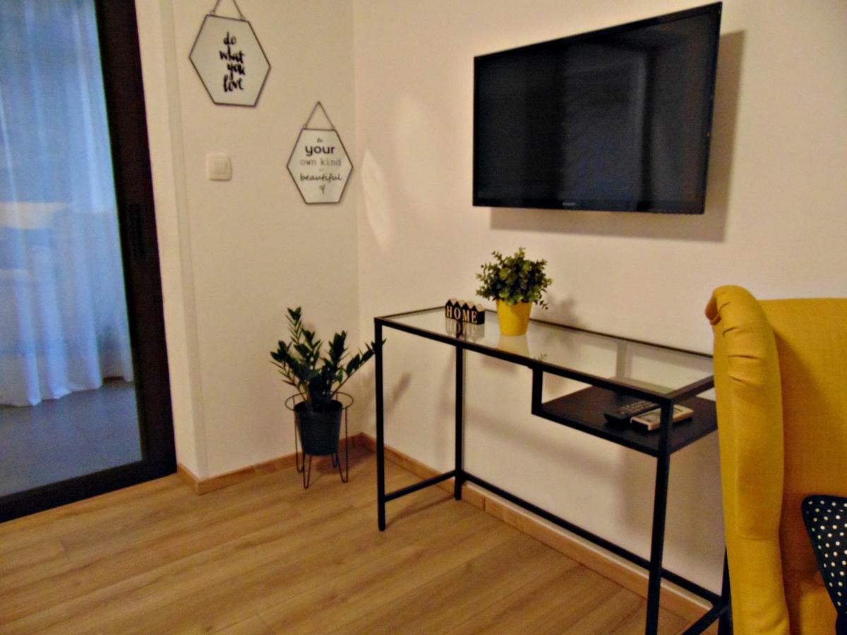 Apartments Glam โปเรช ภายนอก รูปภาพ