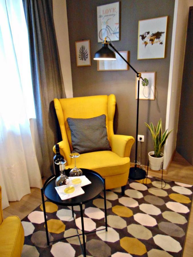 Apartments Glam โปเรช ภายนอก รูปภาพ