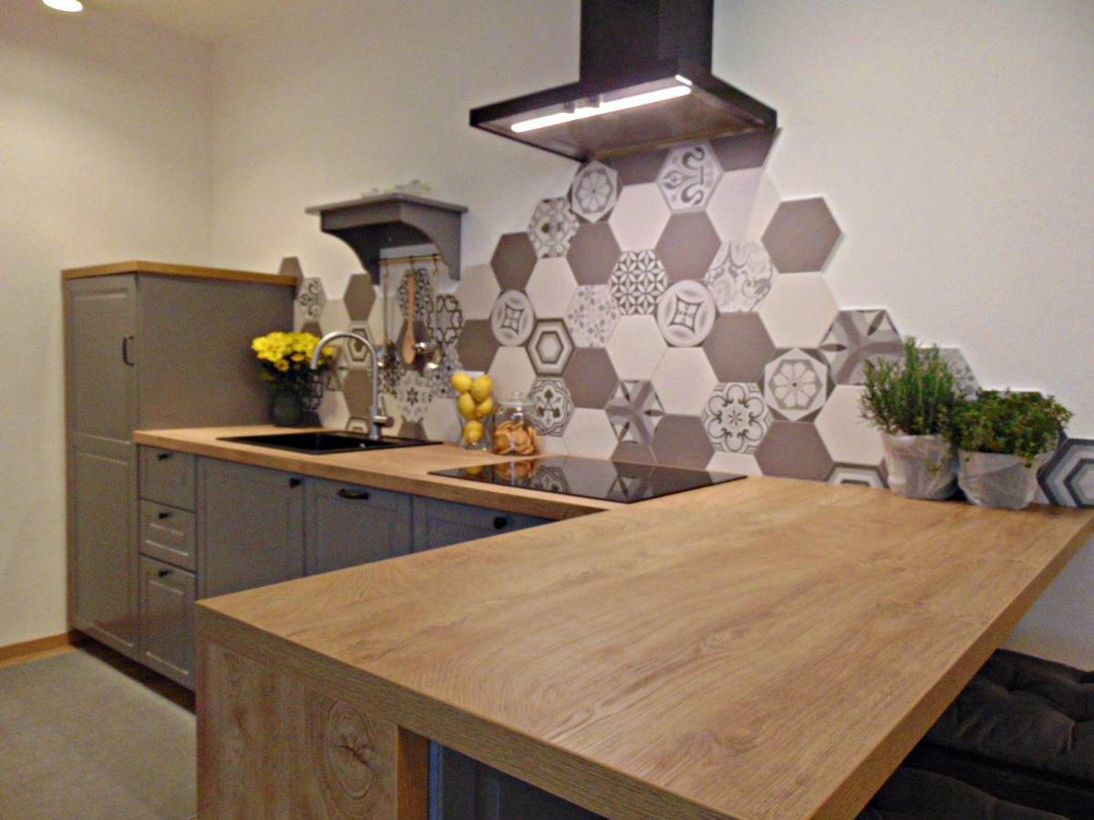 Apartments Glam โปเรช ภายนอก รูปภาพ