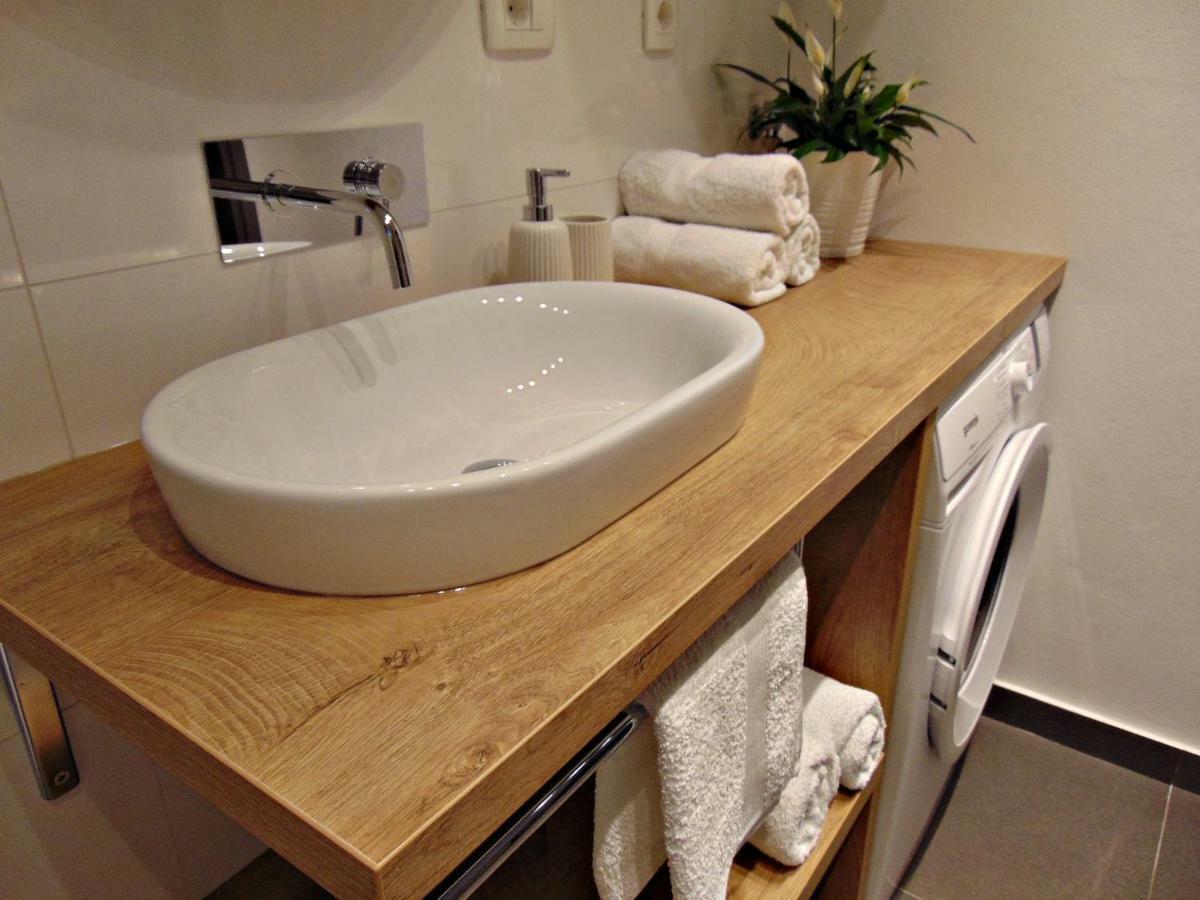 Apartments Glam โปเรช ภายนอก รูปภาพ